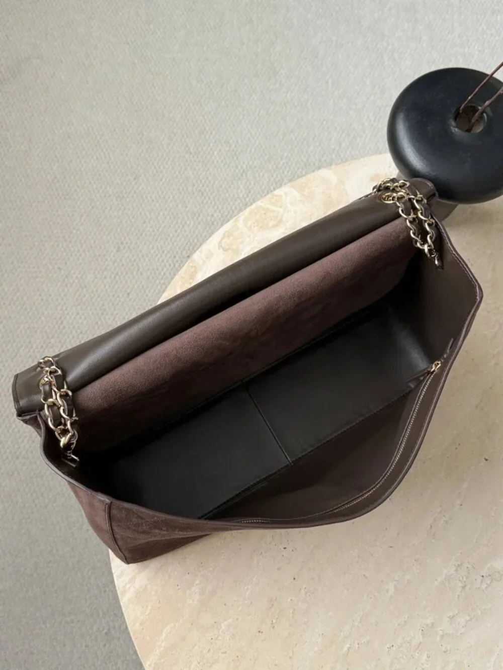 Classic CHANEL Bags: A Stylish and Versatile Choice for Elegance